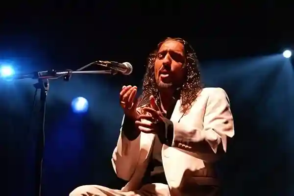 Imagen de Diego El Cigala para el post Bolero Lágrimas negras letra